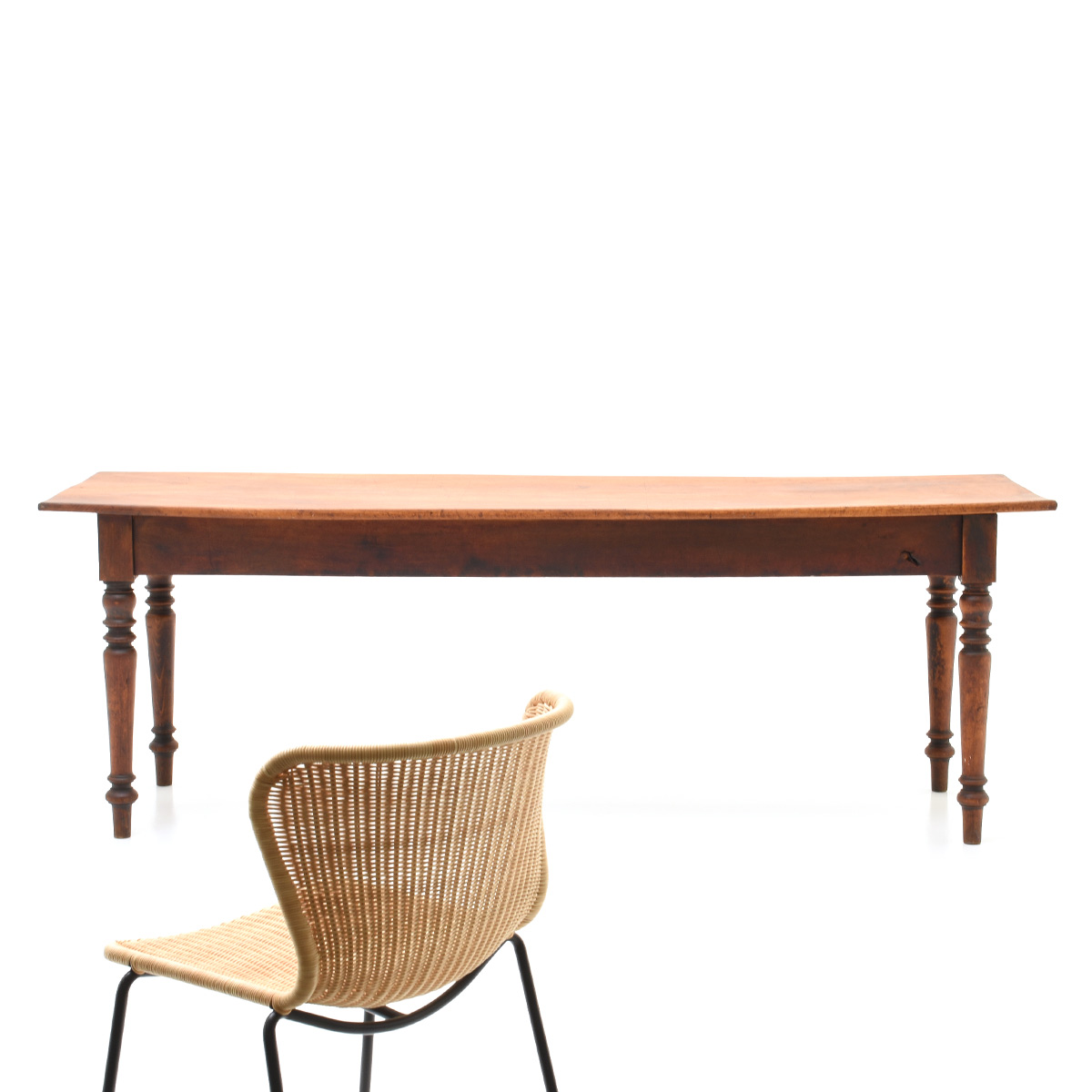 Antiker Nussbaum Tisch