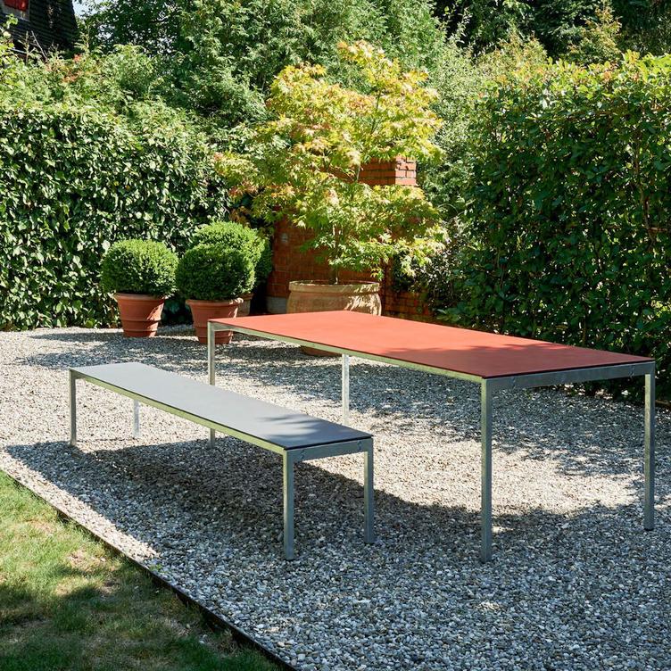 Atelier Alinea Thesis Gartentisch | 79-300cm, Atelier Alinea, Markus Amrein, Gartentische, Garten