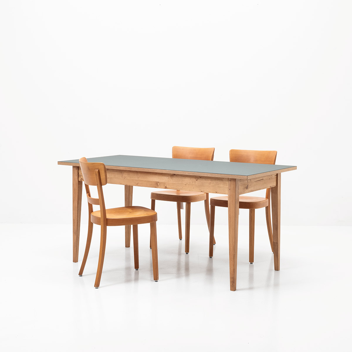 Biedermeier | Tisch mit Linoleum | New