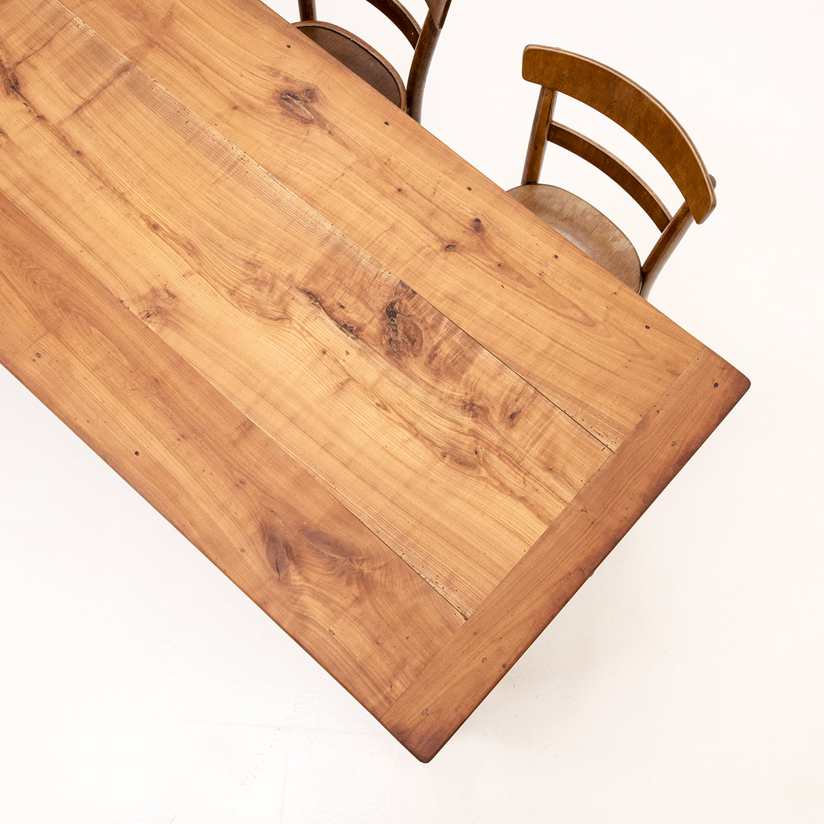 Biedermeiertisch aus Kirschbaumholz , Holztische, Tische