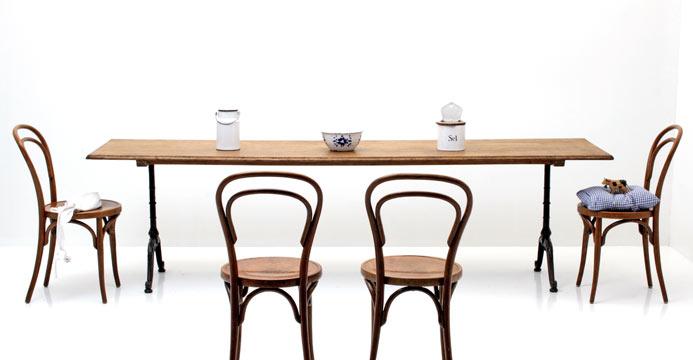 Bistrotisch aus Eichenholz, Holztisch, Tische