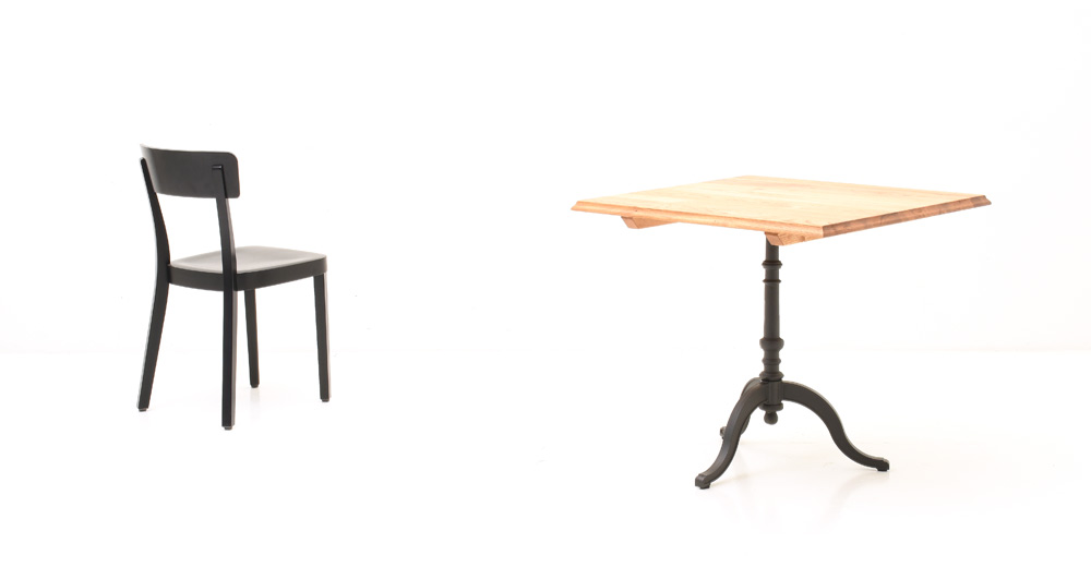 Bistrotisch, Eichenholz 80 X 80