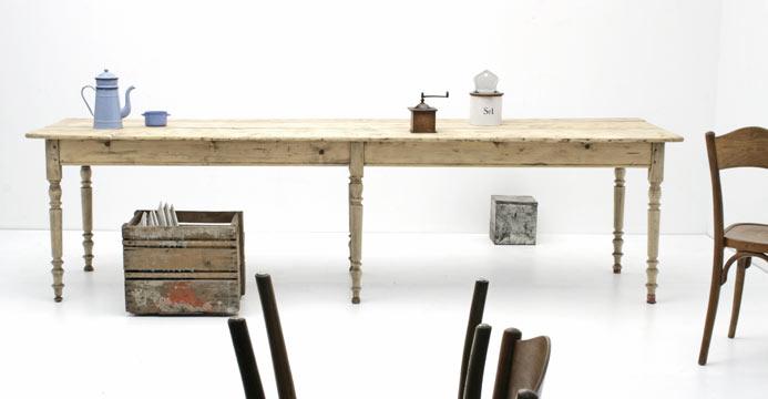 Grosse Tafel, Holztisch, Tische