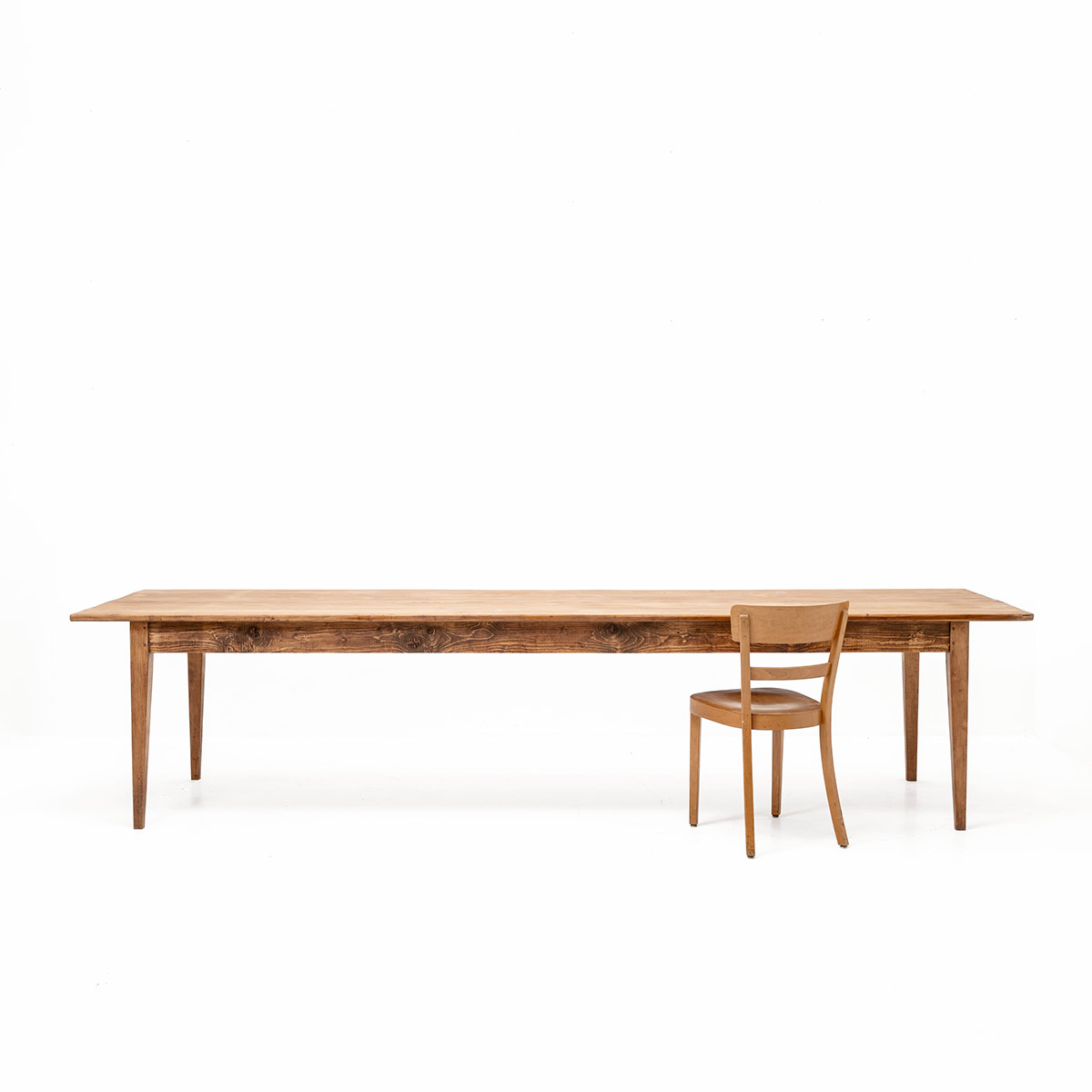 Grosszügiger Biedermeiertisch Tannenholz, Holztisch, Tische