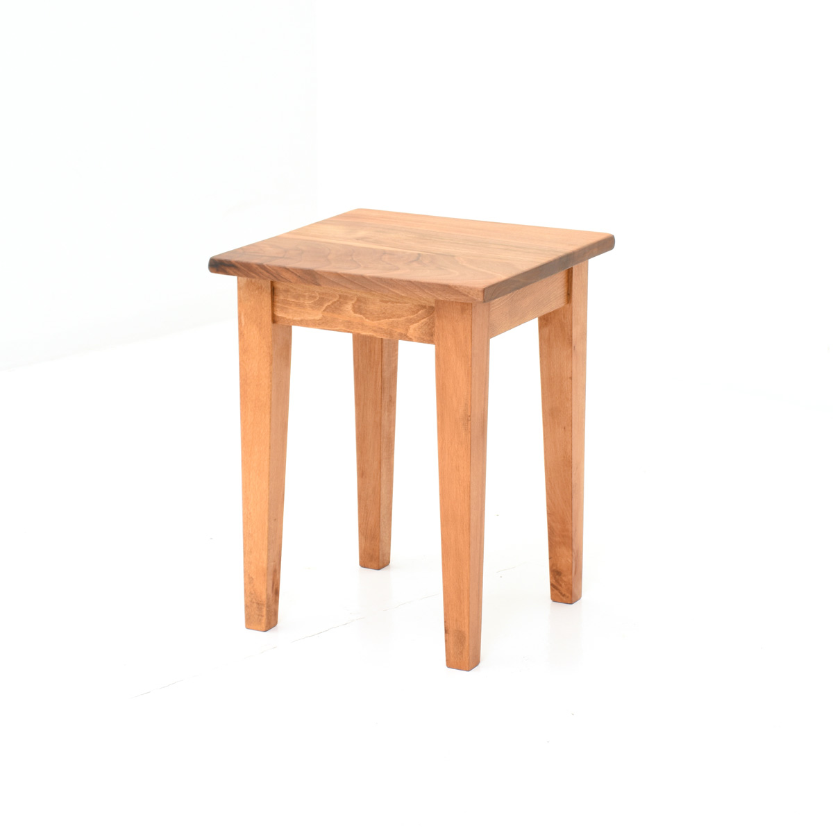 Hocker, Nussbaum