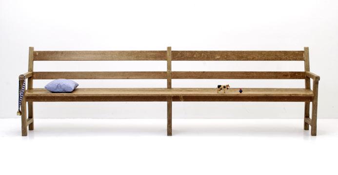 Holzbank