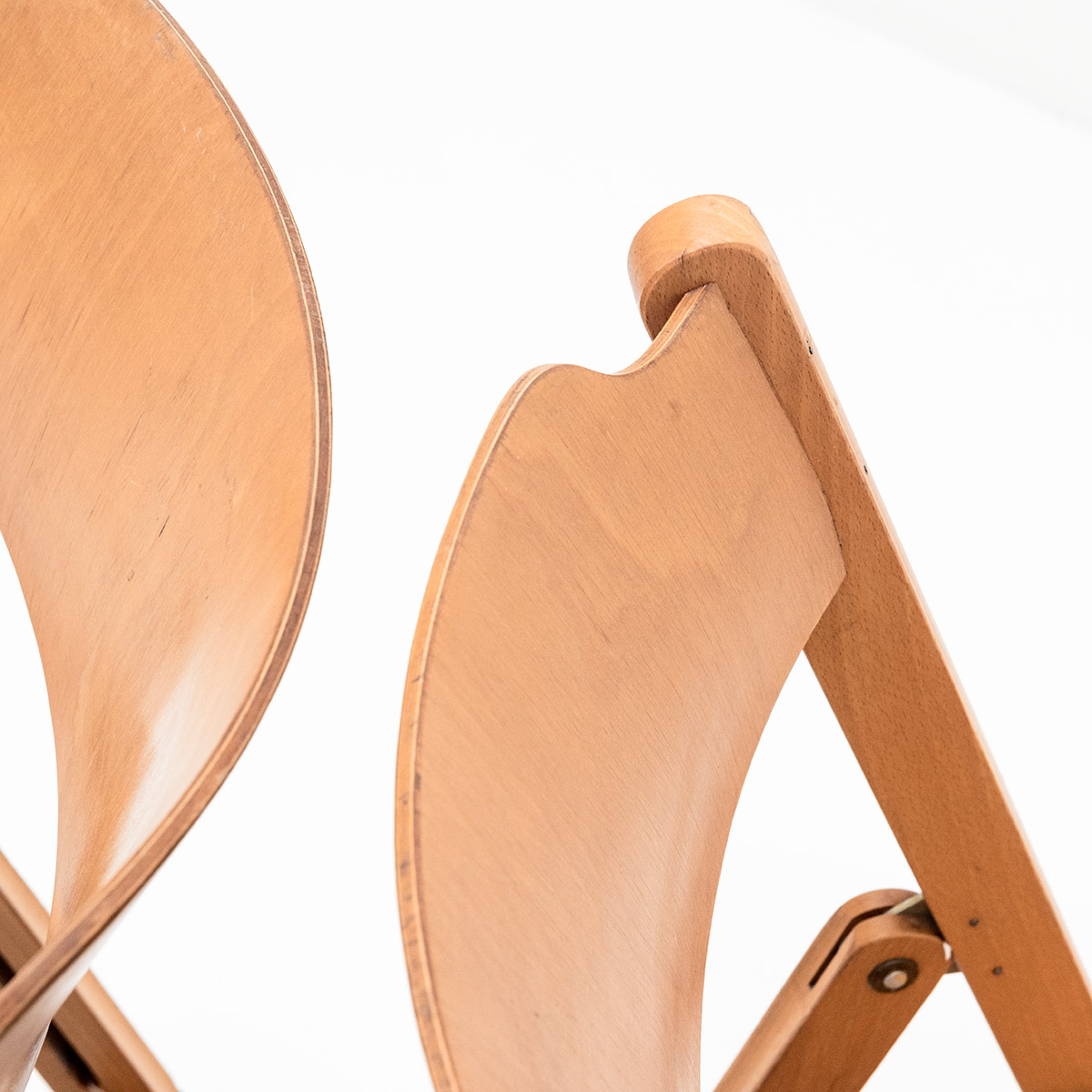 Holzstuhl, klappbar, Schweizer Fabrikat