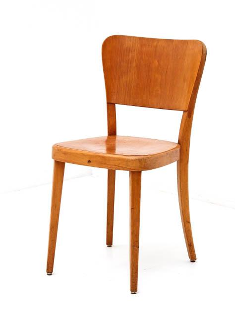 Holzstuhl mit gerundeter Rückenlehne, Klingnau, Holzstuhl, Stühle