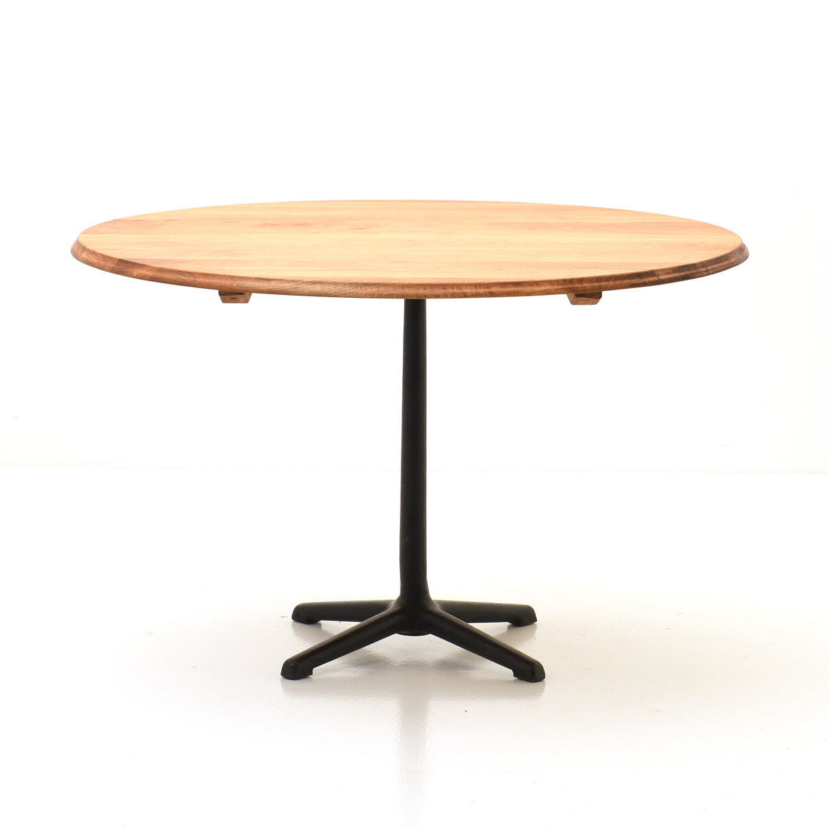 Holztisch, Bistrotisch