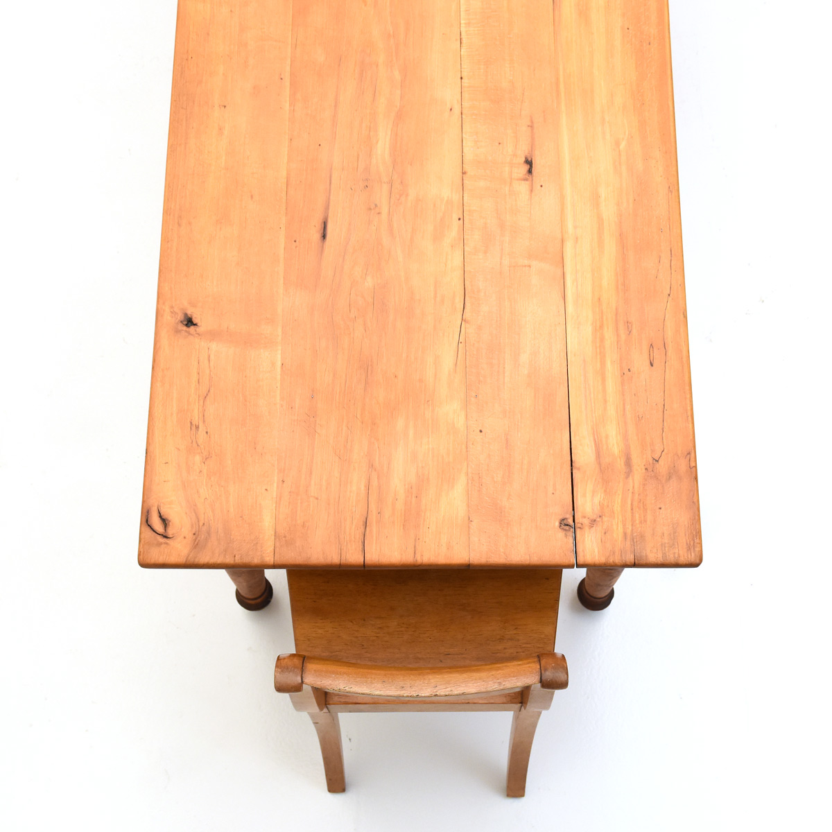 Holztisch, Grosse Tafel