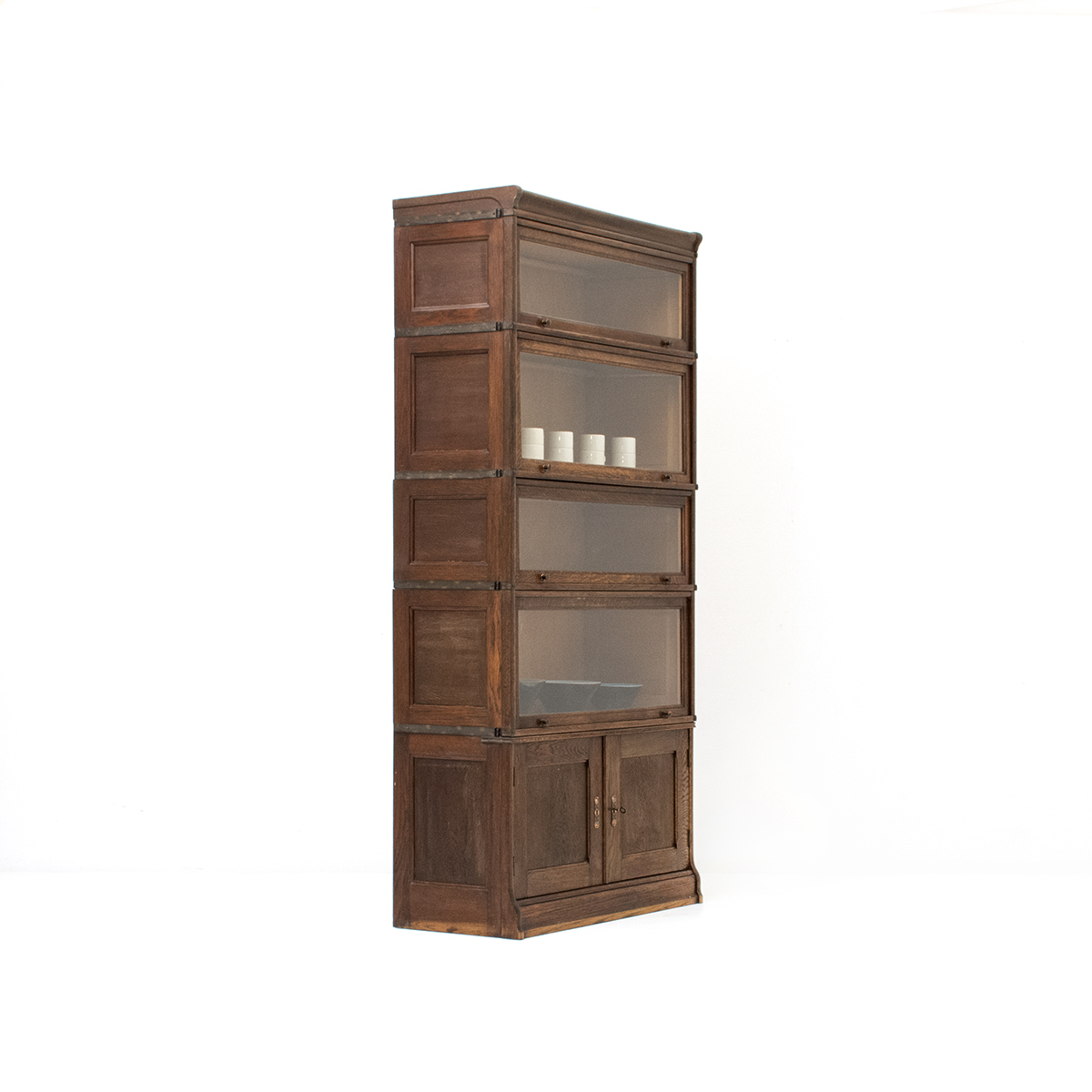 horgenglarus | Glasvitrine Vintage