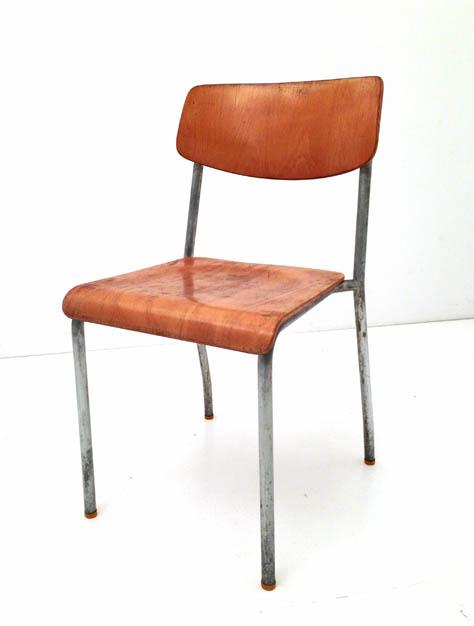 Klassischer Stapelstuhl, Holzstuhl, Stühle