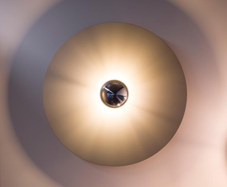 Lehni | Wand-/Deckenleuchte, diverse Grössen und Farben