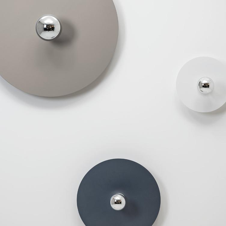 Lehni | Wand-/Deckenleuchte, diverse Grössen und Farben