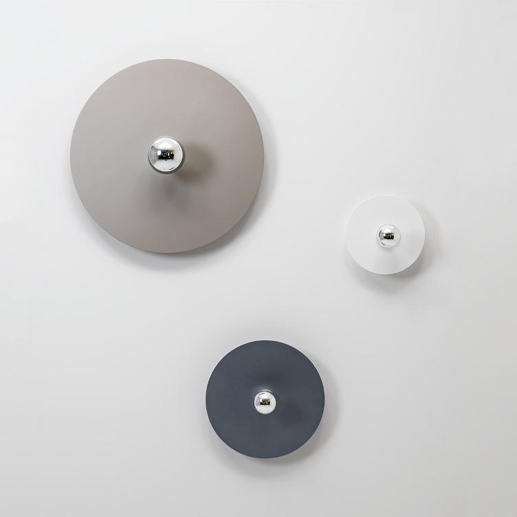 Lehni | Wand-/Deckenleuchte, diverse Grössen und Farben