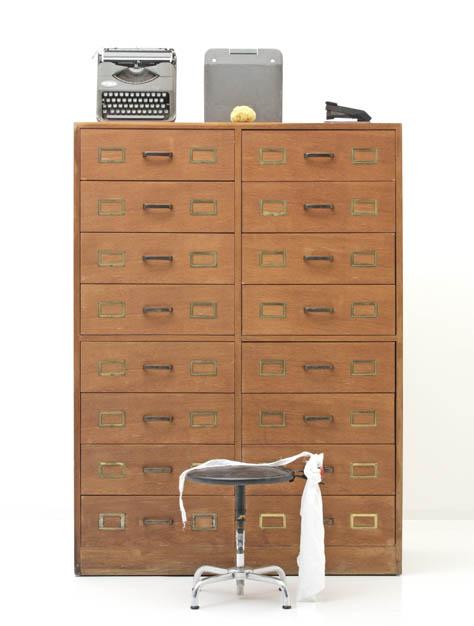 Schubladen Schrank