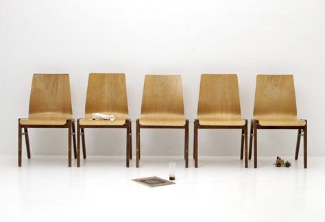Stuhl, stapelbar für Reihenbestuhlung